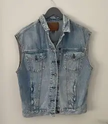 American Eagle Jean Vest