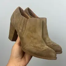 Eurosoft by Sofft size 6 brown heeled burnished finished "shootie" shoe/ bootie