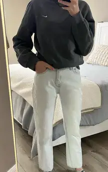 Weekday Seattle Jeans in Seattle Bleach- Size 26