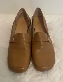 Anne Klein Tan Leather Loafers 9
