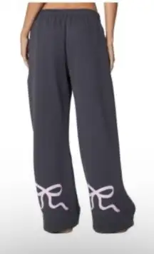 Edikted Bonney bow sweatpants size small