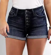 Signature Kurvy Ultra High Rise Short size 26