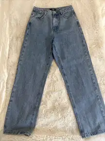 Missguided High Waist Straight Leg Jeans – Classic blue  Size 2 Petite