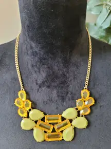 Women's Yellow Statement Bib Necklace With Lobster Clasp Gold Chain Jewelry