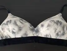 Victoria's Secret Pink SZ 34 black and white bra