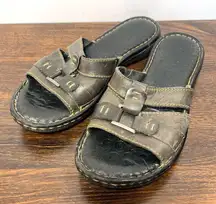 Born black, brown leather slide size 8/9.5”￼