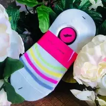 Betsey Johnson 6-Pack No-Show Liner Socks Non-Slip Grip NWT