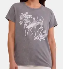 Women's Skeleton Surf Graphic Tee With Short Sleeves, XXS