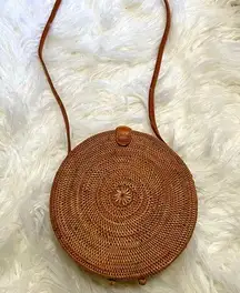 Round Woven Rattan Crossbody Bag Snap Closure Cloth Lined Handbag.