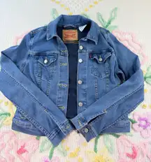 Levi Strauss & Co Womens Denim Trucker Jacket Size S Blue Button Front Classic