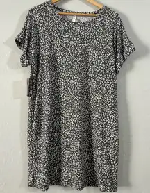 Gray Leopard Print T-Shirt Dress Medium Soft Stretchy Pockets Casual Lounge