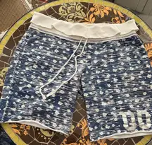 NO BOUNDARIES FLORAL PRINT SPORT SHORTS SZ: L