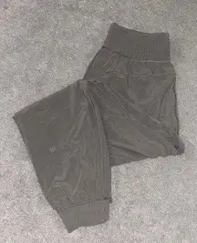 Lululemon Sun Setter Joggers Womens 8 Gray Lightweight Stretch Relaxed Fit Yoga