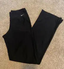 Nike Flare Yoga Pants