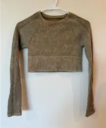 Offline by Aerie T-Shirt Womens XS Brown Cropped Big Chill Seamless Long Sleeve
