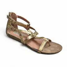 Kenneth Cole Reaction Gold Strappy Flat Gladiator‎ Sandals Size 8