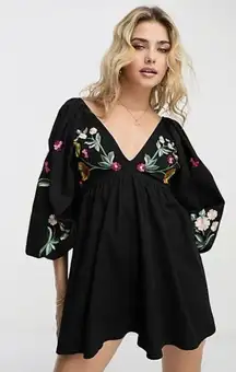 NWT  DESIGN smock romper with embroidered sleeves in black Size 8