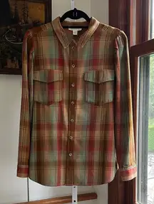 100% cotton Treasure & Bond Large Plaid Button-Up Shirt with slight puff sleeve
