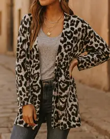 Womens Soft GreyBlack Animal Print Long Sleeve Open Front Sweater sz L Wild Edgy