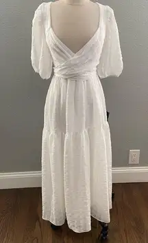 Lulu's Hello Sweetheart White Puff Sleeve Tiered Midi Dress Size Medium NWT