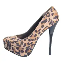 Charlotte Russe Leopard Print Heels size 8.  B56