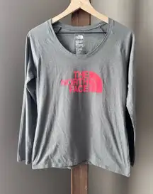 The Northface Women’s Classic Fit Gray Long Sleeve Shirt / Size Medium / EUC