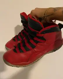 Jordan Air  10 Retro BG ‘Bulls Over Broadway’