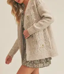 Lush Cream Cardigan Sweater with Cable Knit Design‎ Size L