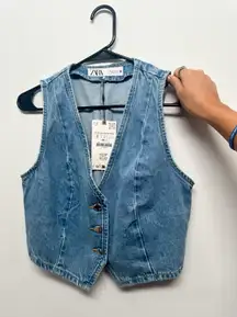 Jean Vest