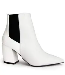 Qupid White Faux Croc Block Heel Ankle Chelsea Boots Size 8