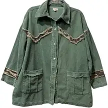 POL Oversized Green Camo Patchwork Corduroy Button Down Shacket / Jacket Small‎