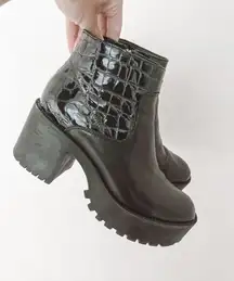 Paruolo Black Chelsea Ankle Booties 