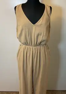 17. Universal Thread Tan V-Neck Jumpsuit With Open Back Cutout Size Large