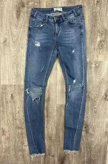 One Teaspoon Distressed Medium Wash Skinny Jeans Size 27 Raw Hem Low Rise