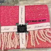 NWT Victoria's Secret Blush and Pink Colorblock Blanket