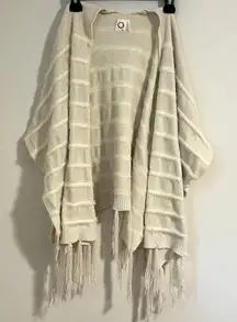 Akemi Kin Anthropologie Cream tassel poncho tunic one size open cardigan