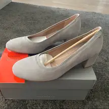 Olympia Natalie Pumps