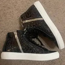 NWOT P448 Black Fantasy Glitter Croc Embossed High-Top Gym Shoe Sneaker