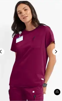 Resurge Uniform Advantage Scrubs