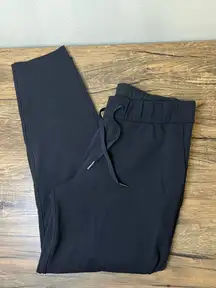 Lululemon On The Fly Pant 27” Black Size 8 | Full-On Luxtreme Travel Pants