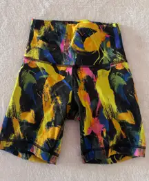 Lululemon size 2 Wunder Train HR Short 6"