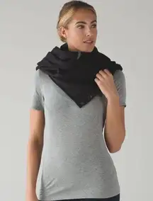 LULULEMON Gray Black Multi Wear Soft Vinyasa Scarf Wrap