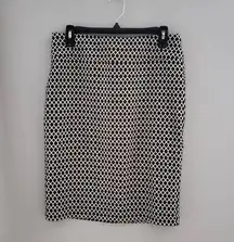 Soho Apparel Pull On Pencil Skirt Diamond Print Black & White M