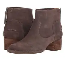 NWOT UGG Bandera Booties Ankle Boots Brown Suede Size 9