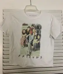 MD friends Show Vintage Crop Top 