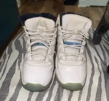 Air Jordan Retro 11 Legend Blue