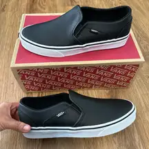 VANS off the wall black leather slip on shoes sneakers women’s 7.5 new