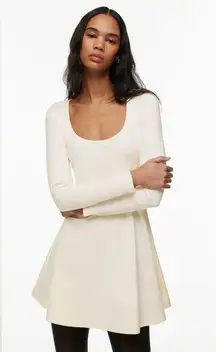 Sunday Best Aritzia Virtue Skater Dress Cream Size Medium
Fit and Flare