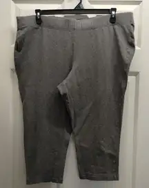 Lane Bryant Plus Size 22/24 Gray Stretch Elastic Waist Pull-On Crop Capri Pants