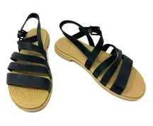 Crocs Size 5 Black Sandals Strappy Buckle Open Toe Comfort Summer Casual Pool